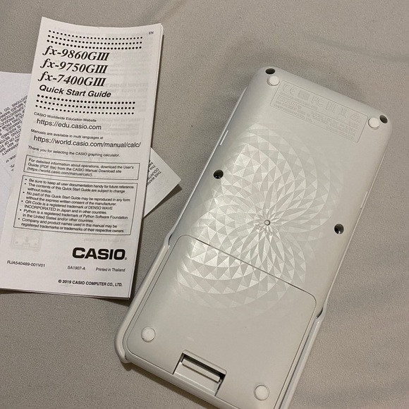 Scientific calculator - Picture 3 of 3